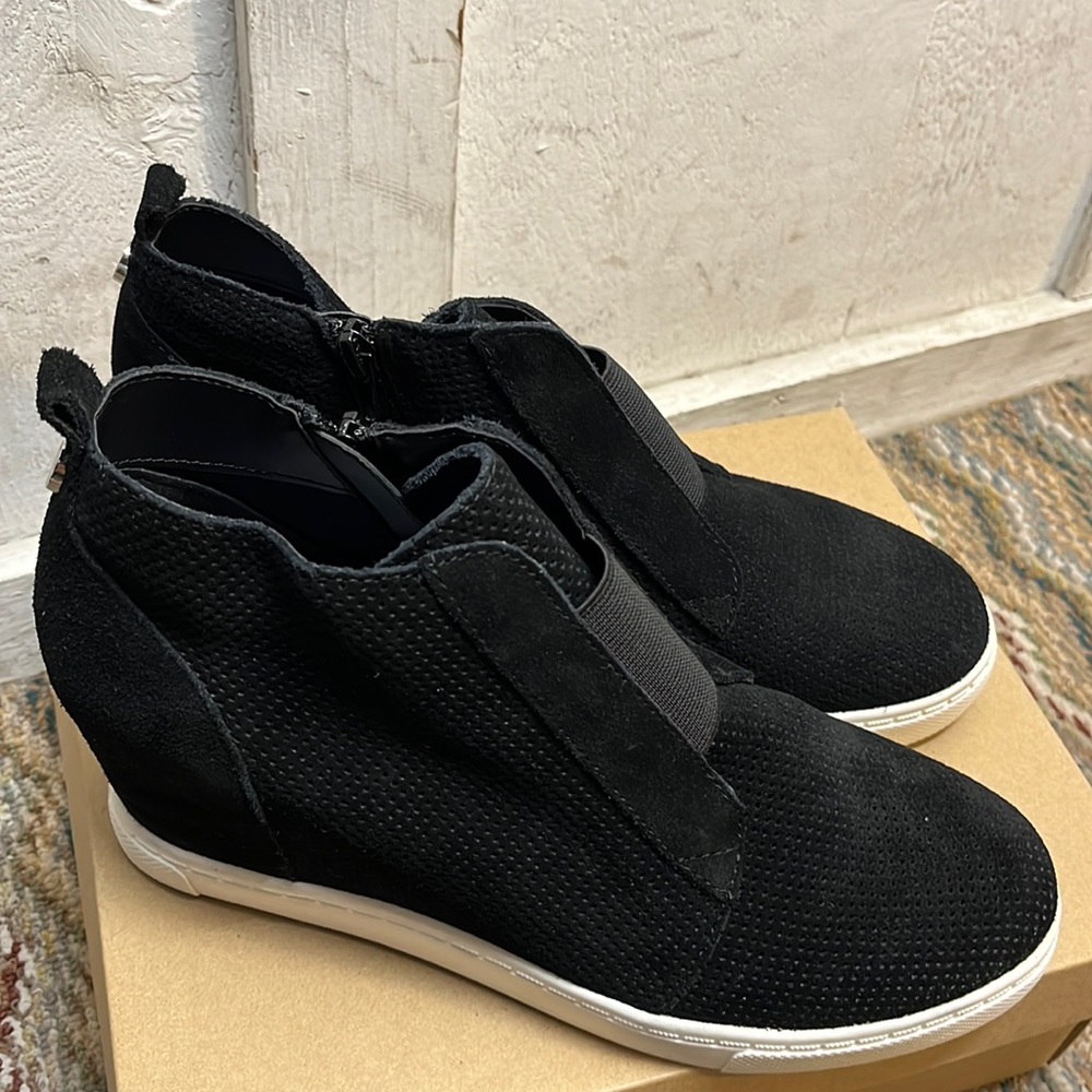 Black suede Steve Madden wedge sneakers